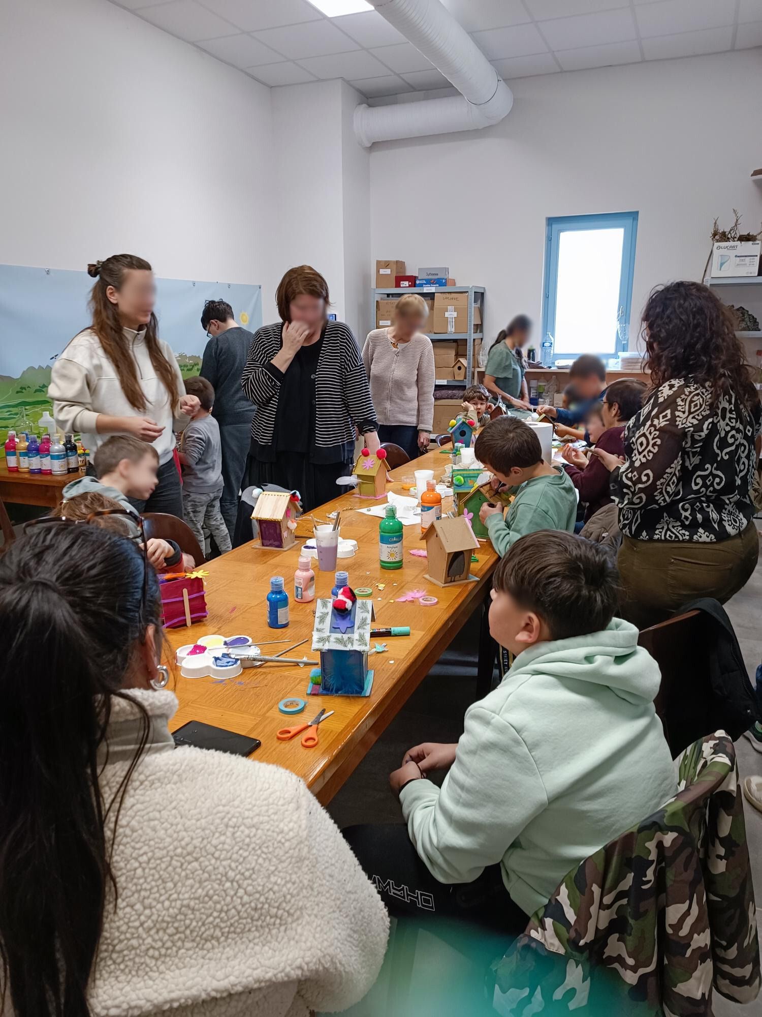 Atelier Créatif à la Maison de Garonne : Fabrication d'un Abri pour Oiseaux