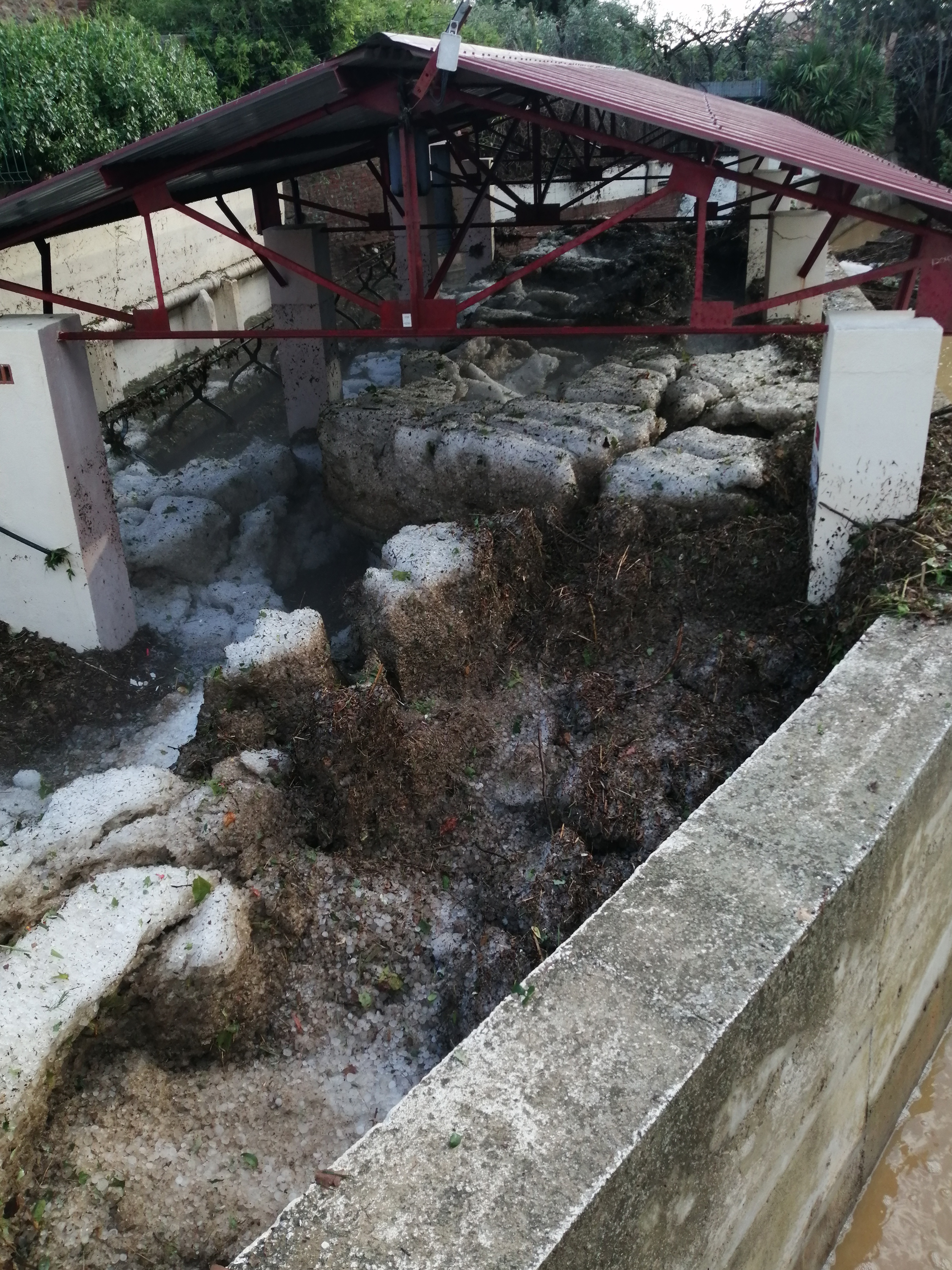 🌩️🏛️ SUITE AUX VIOLENTES INTEMPÉRIES 🏛️🌩️