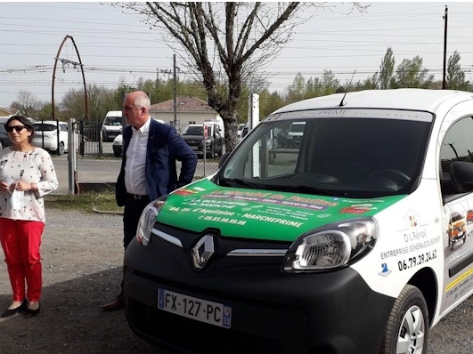 Votre publicité sur notre kangoo électrique dans Marcheprime