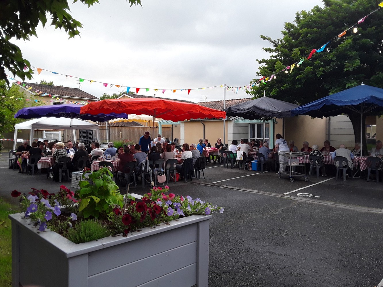 RETOUR EN IMAGE - GUINGUETTE DE LA MARPA