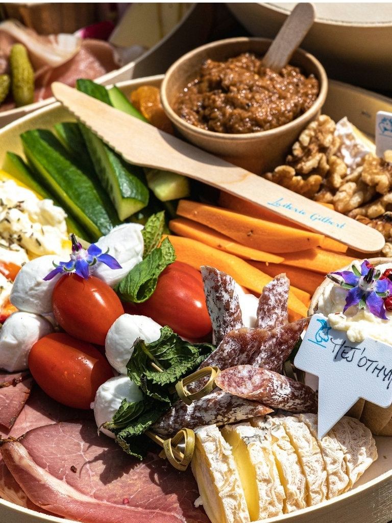 Immersion au cœur de la ruche et dégustation gourmande 