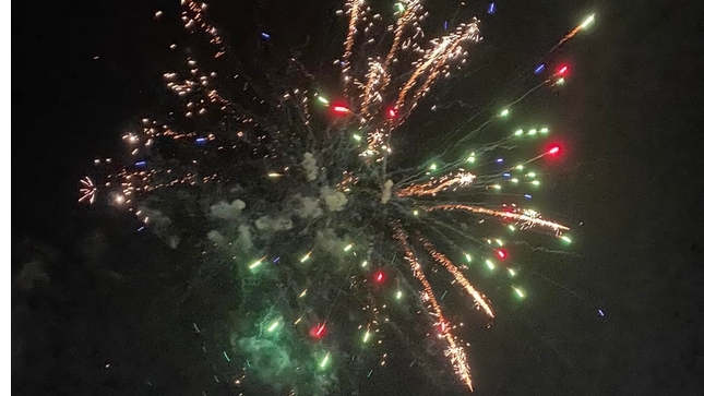 Retour sur le feu d'artifice du 13 juillet à Saint-Ciers-d'Abzac