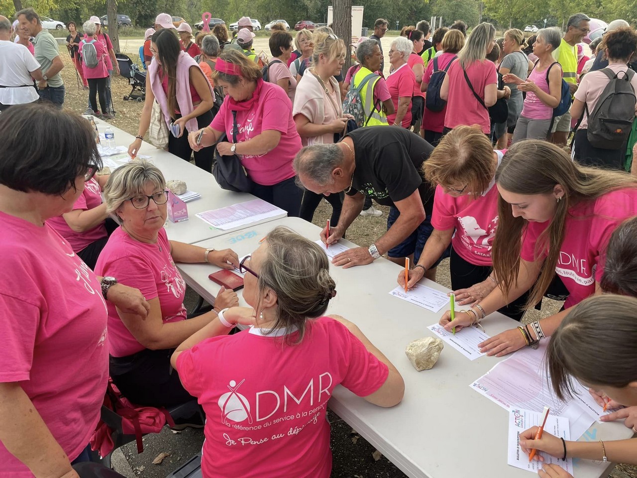 Grand succès vendredi 13 octobre 2023 pour la rando nocturne « Octobre rose » 