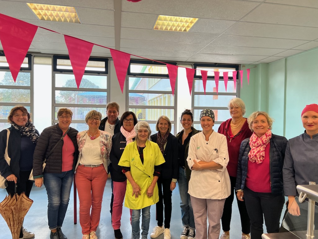 Octobre rose à l'honneur au restaurant scolaire