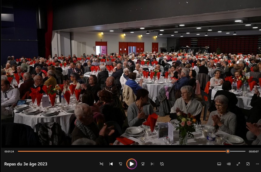 Belle ambiance au repas des aînés