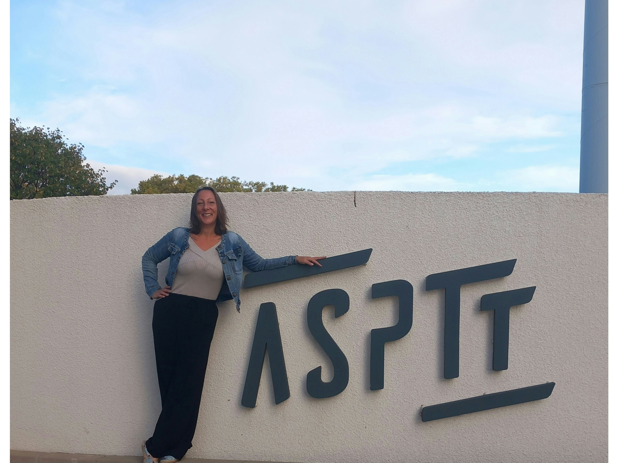 JE SUIS SOPHROLOGUE INTUITIVE 