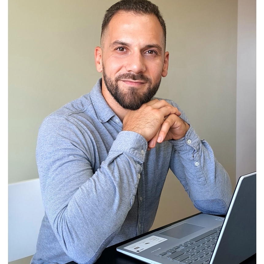 Adrien Saletti Consultant Immobilier Efficity 