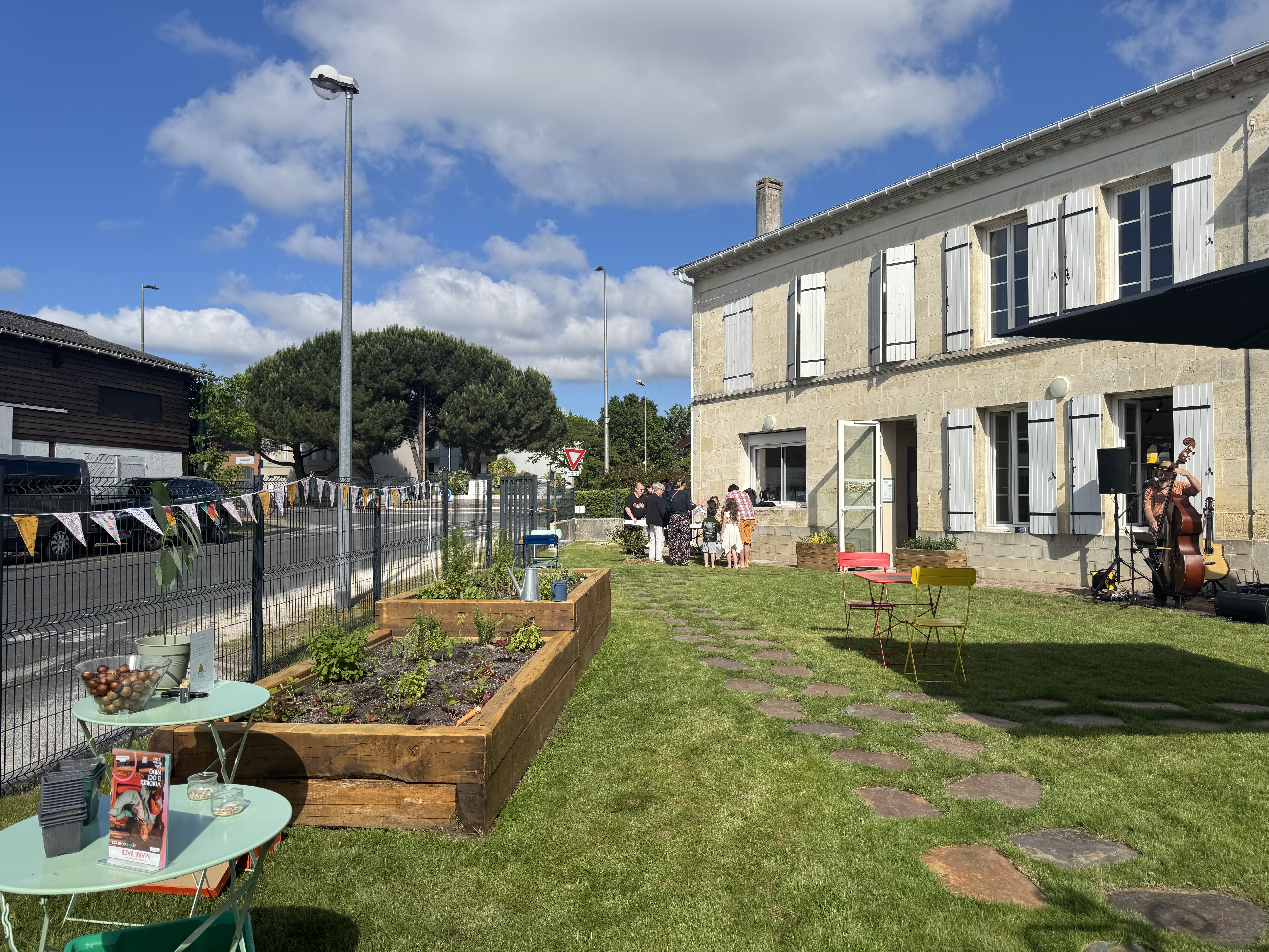 Bibliothèque - Un jardin pour lire et imaginer